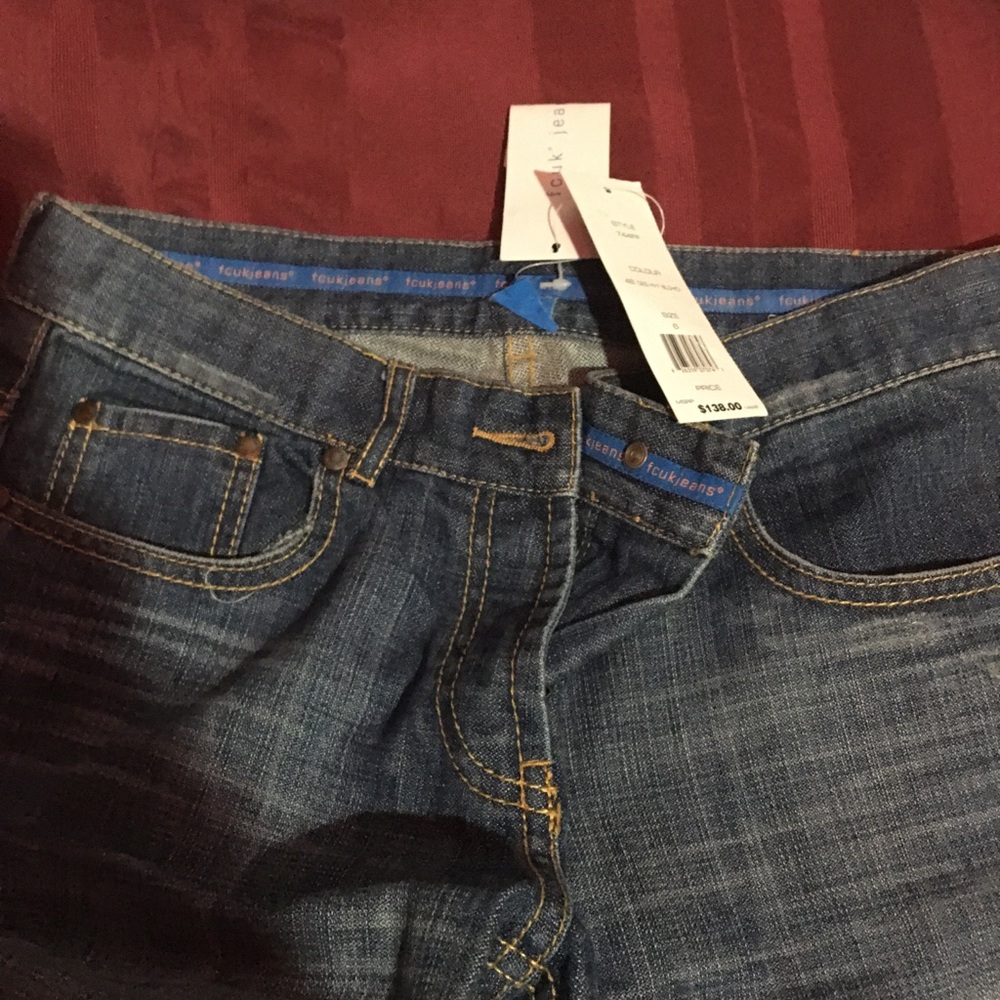 Jeans - Picture 3 of 3